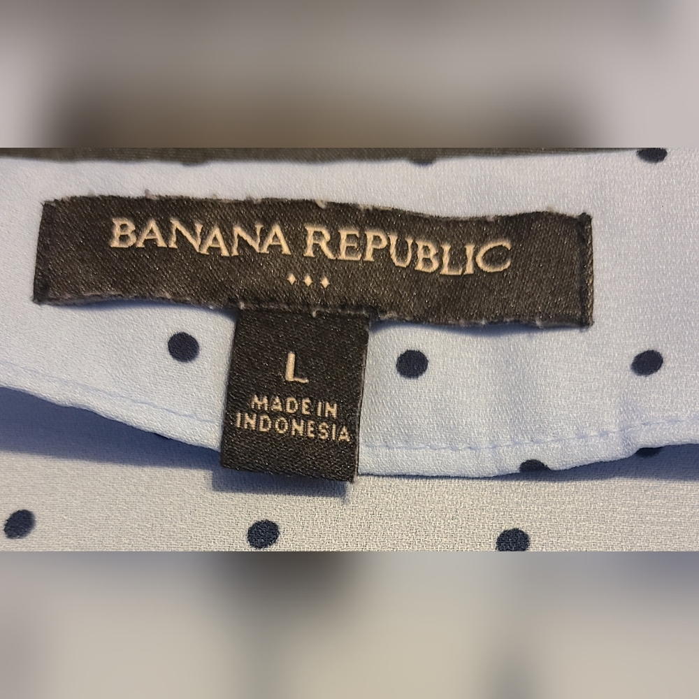 Banana Republic Sky Blue Polka Dot Blouse Sz L - Picture 2 of 8